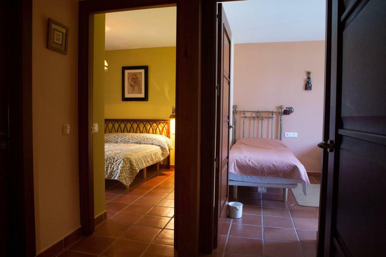 Casas Olmo Y Fresno Jardin Y Piscina A 17 Kilometros De סלאמנקה מראה חיצוני תמונה