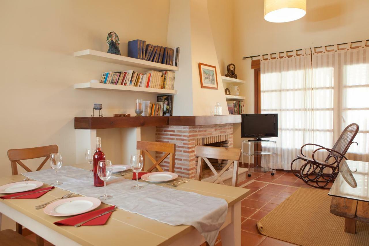 Casas Olmo Y Fresno Jardin Y Piscina A 17 Kilometros De סלאמנקה מראה חיצוני תמונה