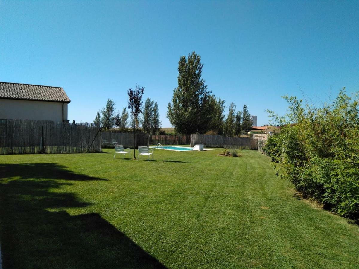 Casas Olmo Y Fresno Jardin Y Piscina A 17 Kilometros De סלאמנקה מראה חיצוני תמונה